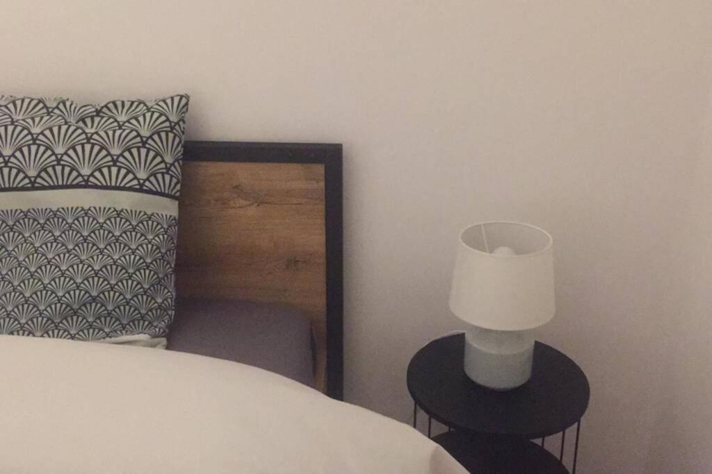 Appartement Duplex pour 3-4 personnes à Ciney Extérieur photo