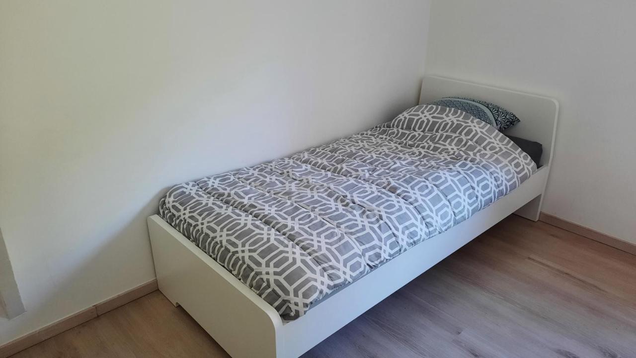 Appartement Duplex pour 3-4 personnes à Ciney Extérieur photo